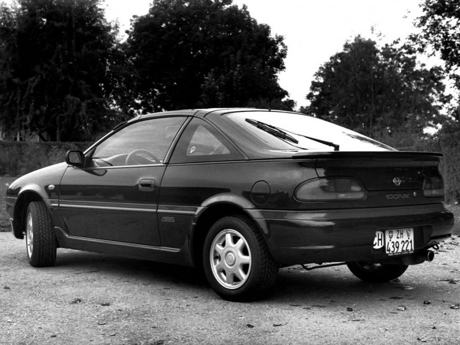  Nissan 100NX 1990 года  (фото 5 из 5)
